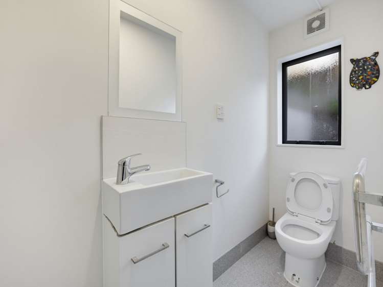 9/11 Gordon Place Newtown_15