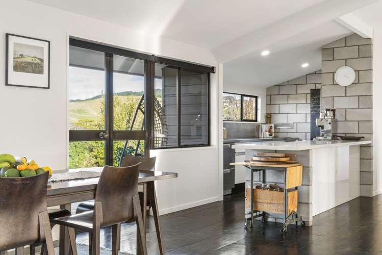 16 Ranginui Road Welcome Bay_1