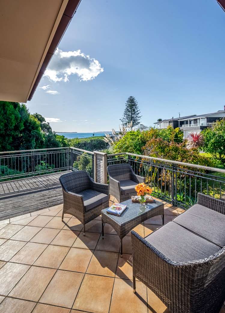 8 Rangitoto View Road Cockle Bay_24