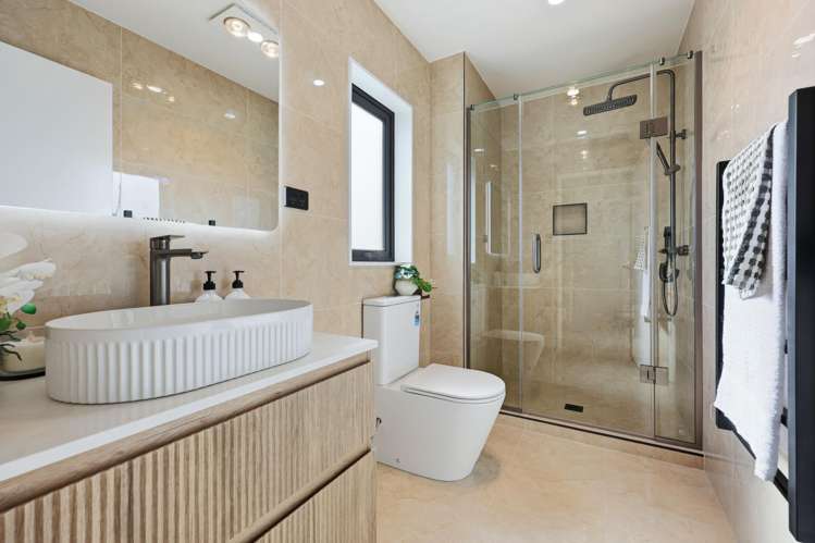 Lot 1&2/82 Botany Road Botany Downs_14