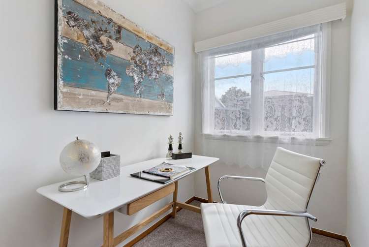 299 Upper Queen Street Pukekohe_13