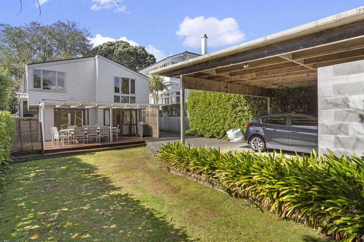 11 Golf Road Epsom_18