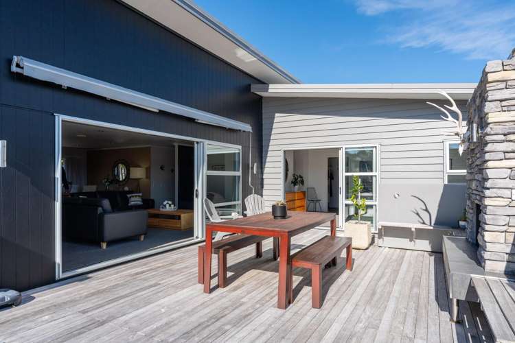 18 Coprosma Crescent Waipahihi_18