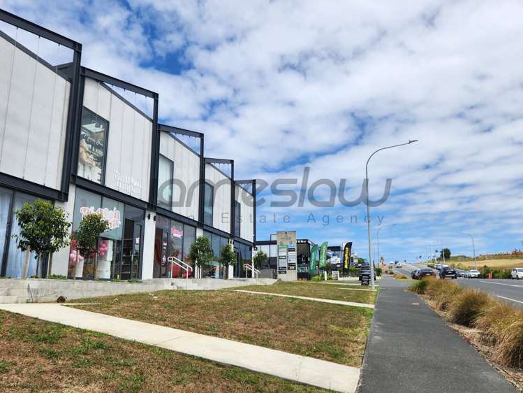 08/11 Northside Drive Westgate_19