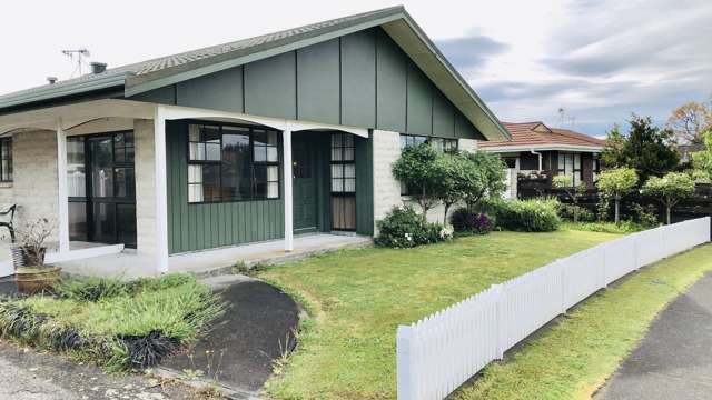 9 Nancy Avenue Feilding - 3 Bedroom