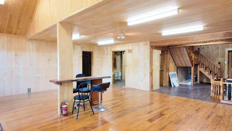 126 North Road, Clevedon_1