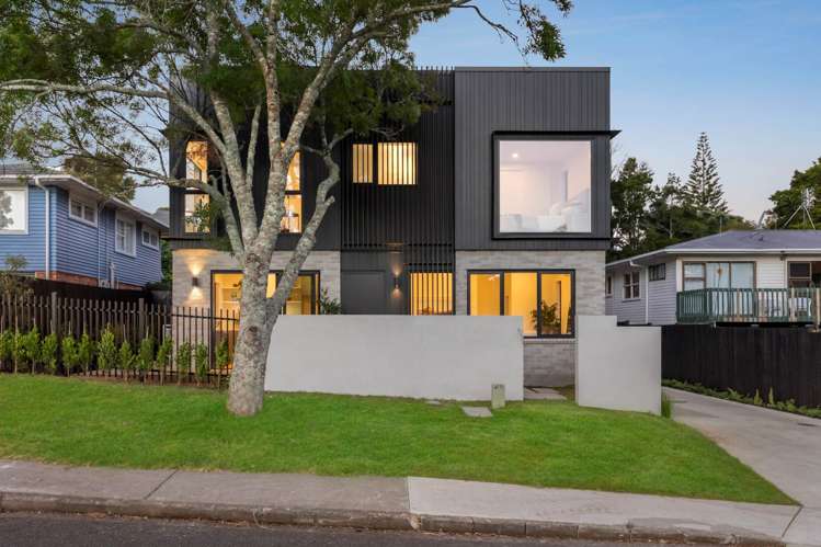 35A Lynden Avenue_0