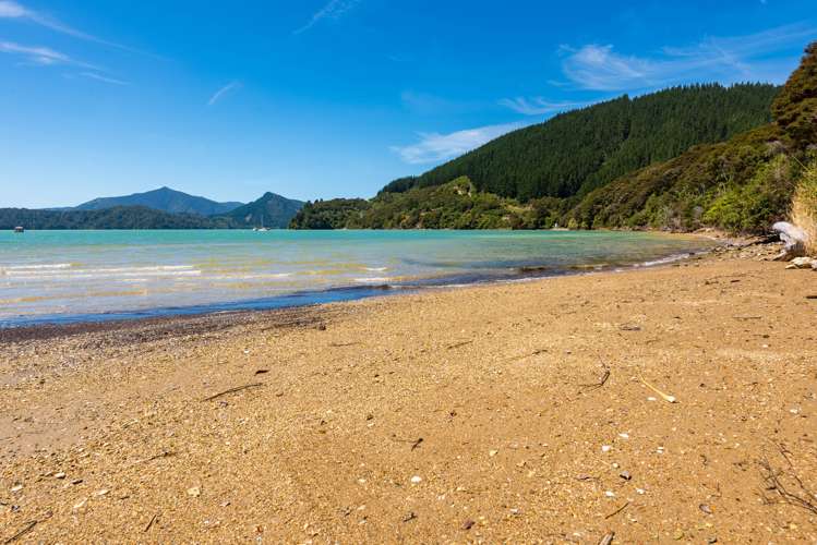 32 Moetapu Bay Road Anakiwa and Surrounds_22