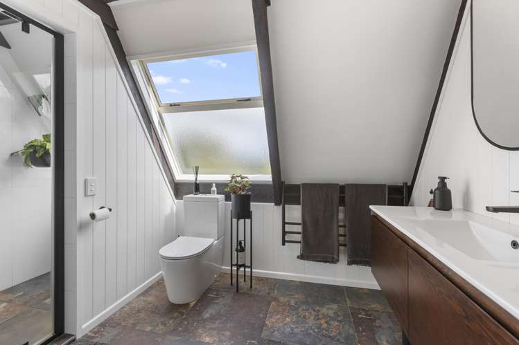 26 Mayfair Place Westown_21