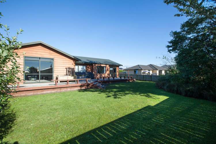 2 Estate Grove Inglewood_0