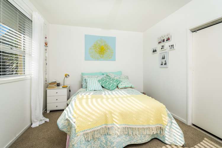 1/18 Tamahere Drive Glenfield_15