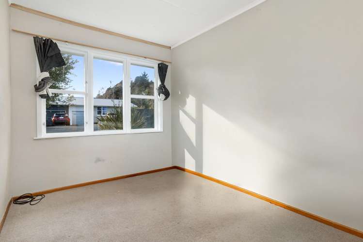 50 Coast Road Wainuiomata_11