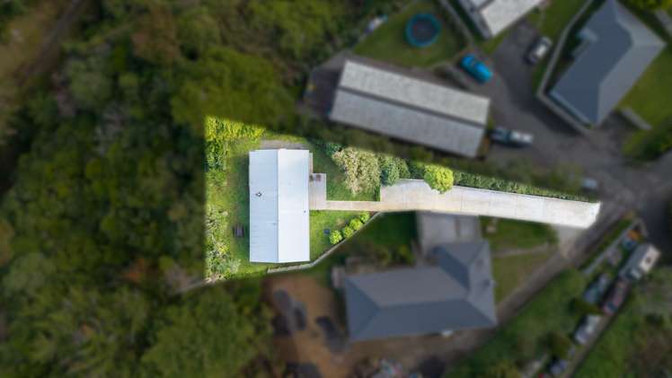 21A Dorset Grove Cannons Creek_11
