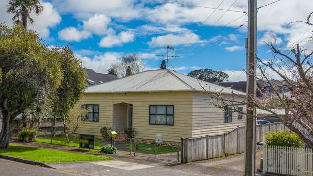43 Tawera Road Greenlane_1