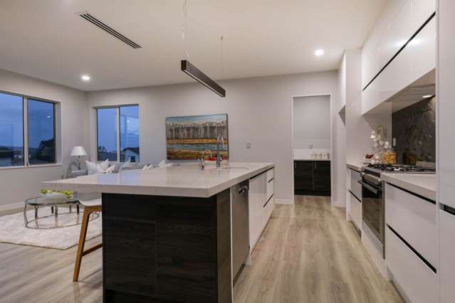 6 Colonial Drive Silverdale_4