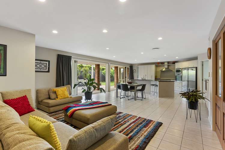 2 Vinograd Drive Te Atatu Peninsula_15