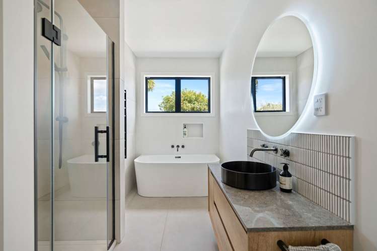 213 Hewlett Road Mata_23