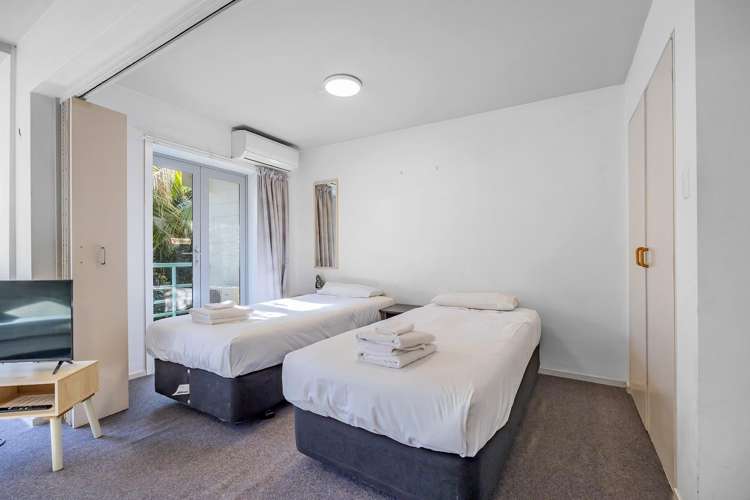 Unit 201/2 Maungawhau Road_4