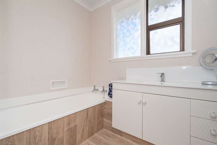 5 Duthie Street Milton_12