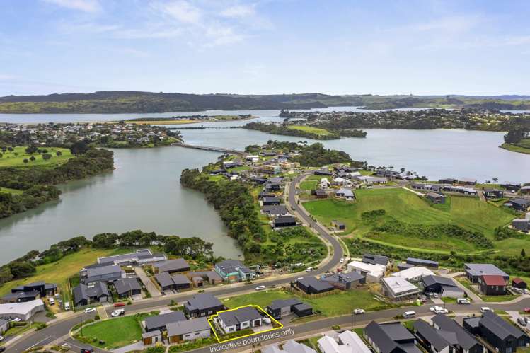 5 Maataitai Road Raglan_26