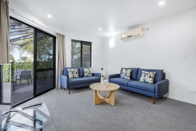 6/240 Old Farm Road Hillcrest_4