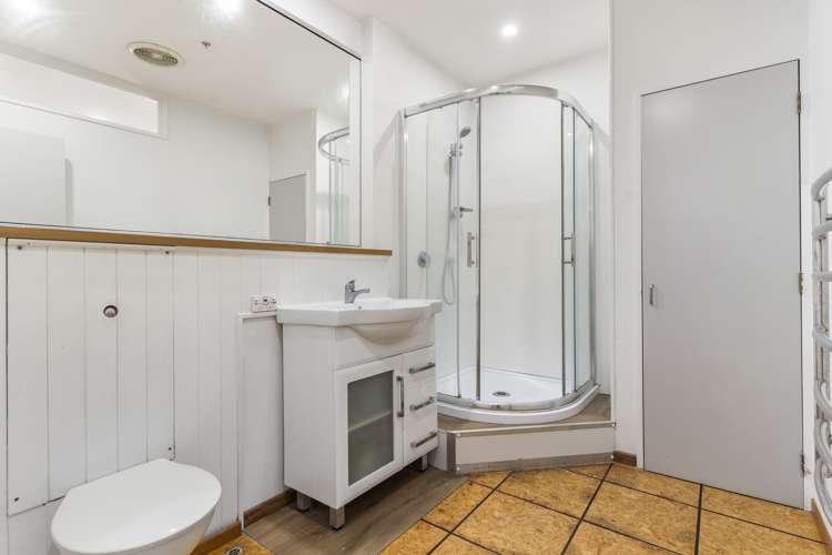 5g/2 Queen Street Auckland Central_12