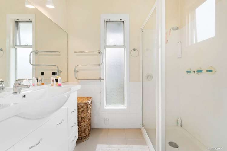 30 Hutchinsons Road Bucklands Beach_14