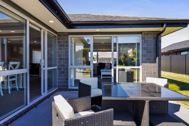 13 Cooke Farm Grove Waiwhakaiho_11