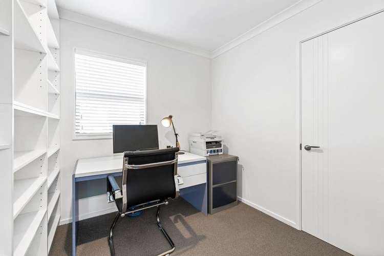 2 Araucana Way Burwood_14