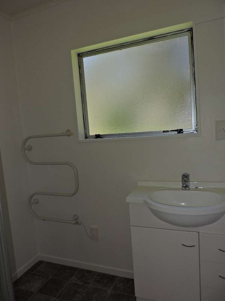 502 Thames Coast Sh25 Road Te Puru_12