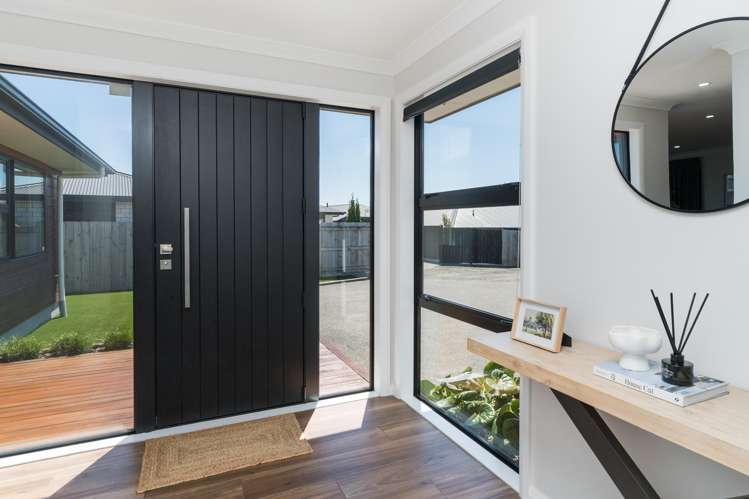 19 Coutts Way_4