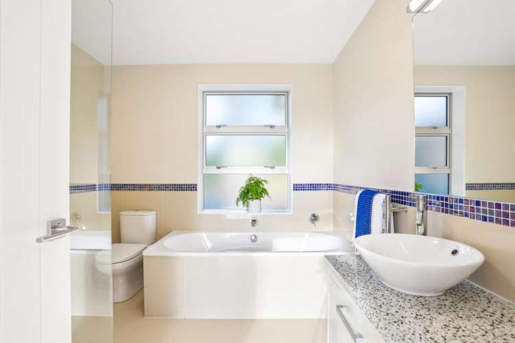 7 Carter Road Oratia_19