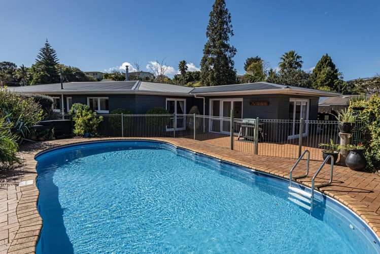 60 Carr Street Te Kamo_26