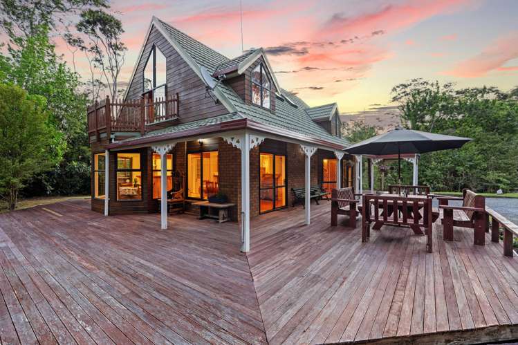 8 Chenery Road Red Beach_4