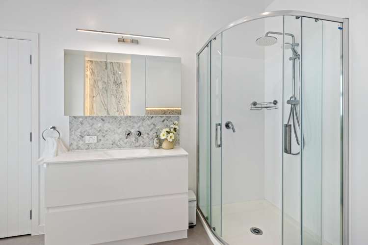37 Schooner Drive Whitby_15
