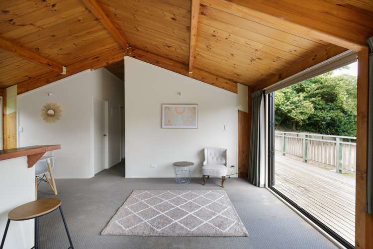 37c Ocean Road Surfdale_4