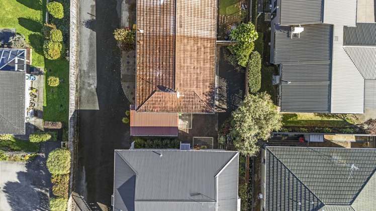 2/50 Paynters Avenue Strandon_16