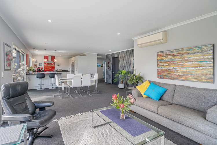 28 Motukorure Parade Cooks Beach_10