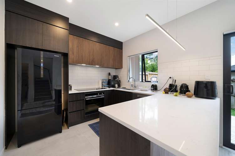 8/105 Hobsonville Road West Harbour_5