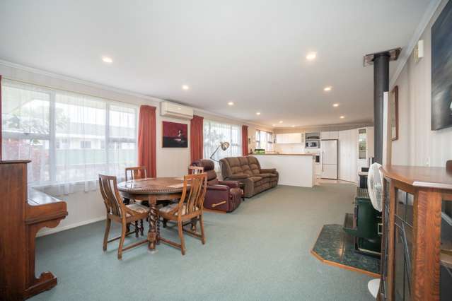 15 Kimbolton Road Feilding_3