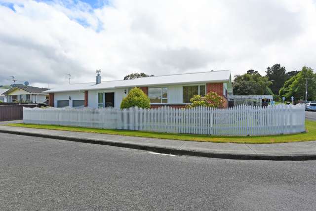 67 Oregon Drive Maoribank_1