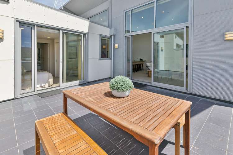 129/72 Tory Street Te Aro_17