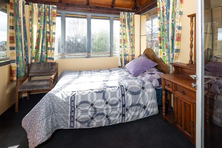 80 Pages Road Allenton_10