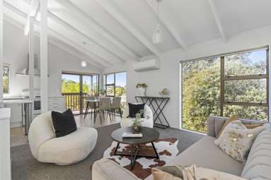 1/18, 2/18 Glen Vista Road_4