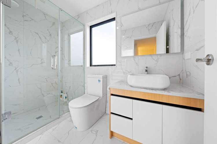 1/2 Dolphin Street Pakuranga_11