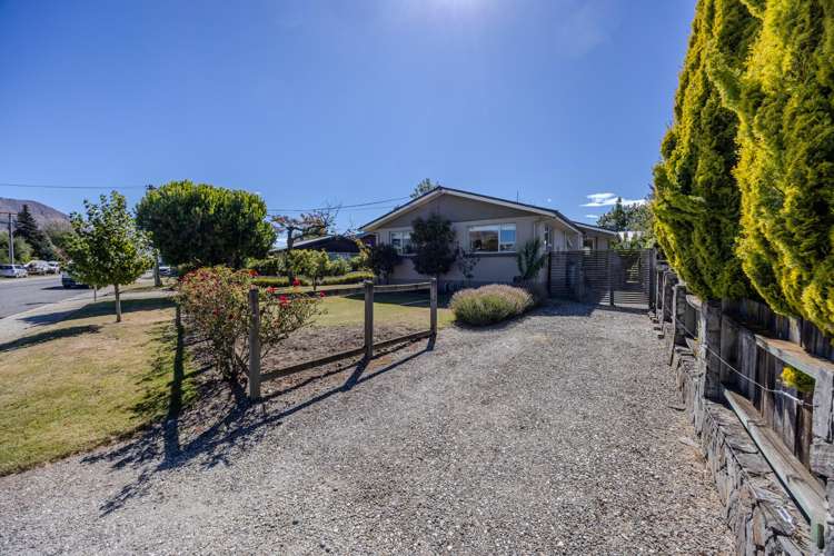 132 Aubrey Road Wanaka_15