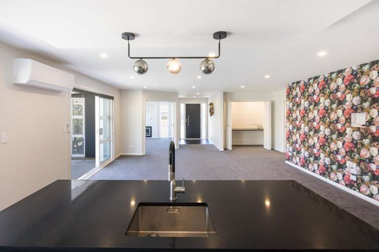 15 Monaco Grove Fitzherbert_6