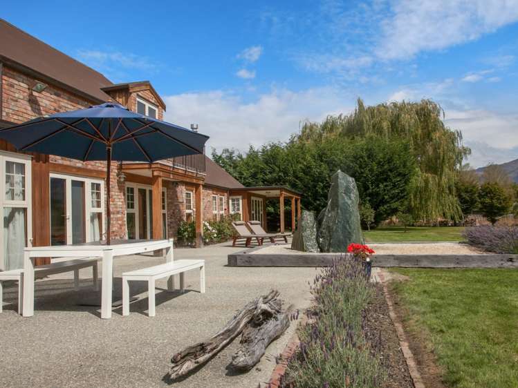 319 Lower Shotover Road Speargrass Flat_5