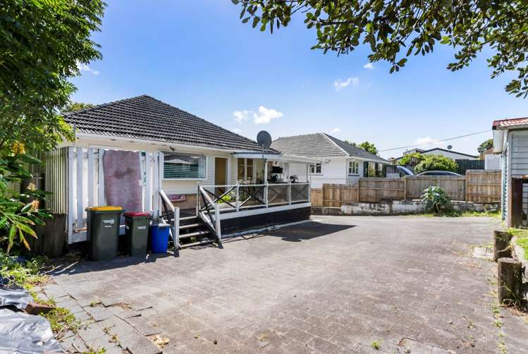 6 Arahoe Road New Lynn_21
