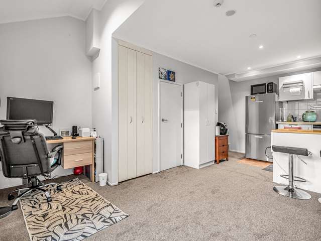 4A/30 Westward Ho Glen Eden_3